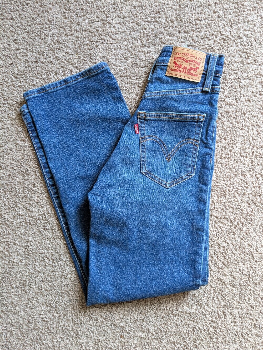 🌻 Levi's Ribcage Straight Ankle Jeans